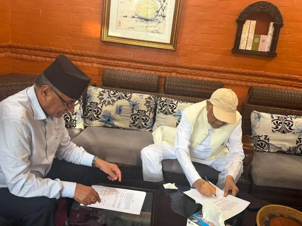 प्रदेशमा सत्ता साझेदारी गर्ने नेकपा एमाले र नेकपाबीच तीन बुदेँ सहमति, वागमतिमा मुख्य मन्त्रीको जिम्मवारी किरण थापालाई दिने निश्चित