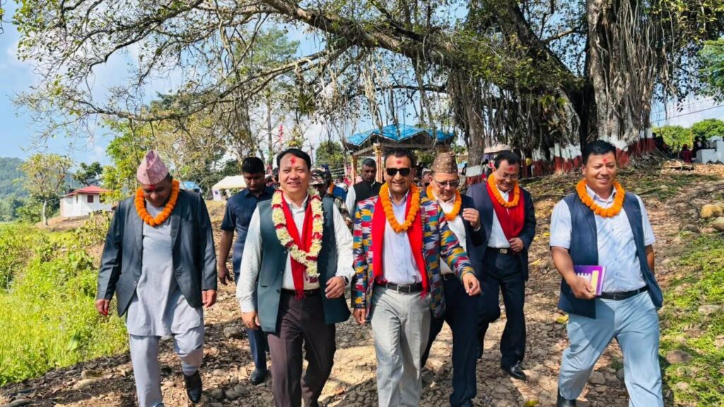 वागमती प्रदेशका मुख्यमन्त्री किरण थापा मगरले सिन्धुलीको कृषि तथा वन विज्ञान विश्वविद्यालय अन्तर्गत सञ्चालित प्राकृतिक स्रोत व्यवस्थापन कलेजको स्थलगत निरीक्षण र अवलोकन