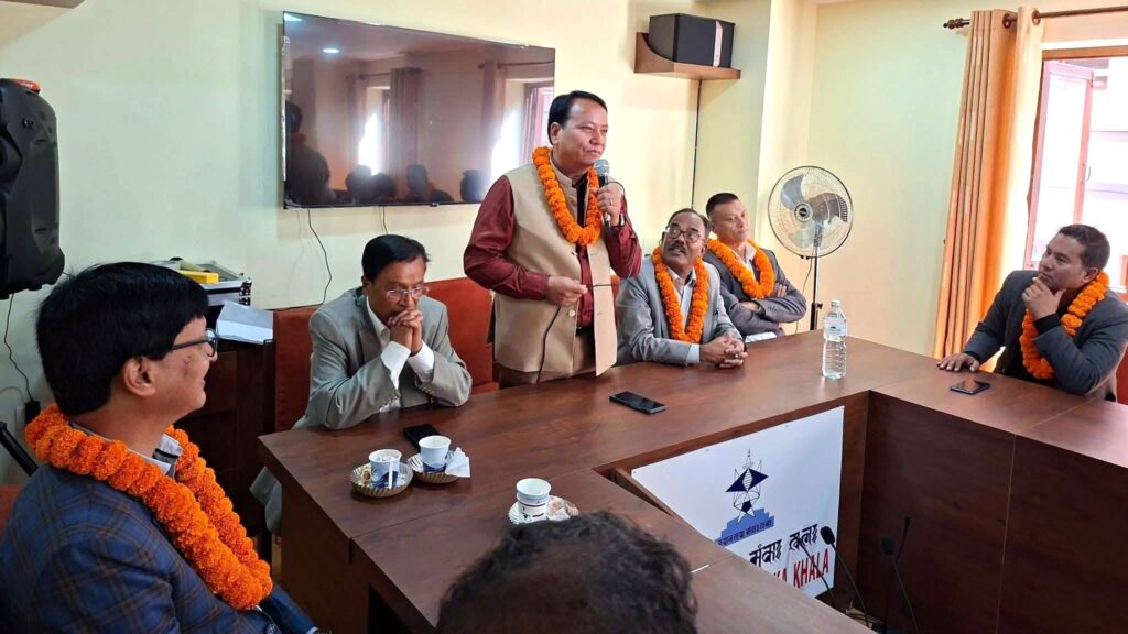बागमती प्रदेशका मुख्यमन्त्री किरण थापा मगर भन्नुहुन्छ : नेपाल भाषासहित प्रदेशका सम्पूर्ण मौलिक भाषाको संरक्षण, संवर्द्धन र व्यावहारिक प्रयोगलाई प्रभावकारी बनाउन आवश्यक कानुनी प्रक्रिया अघि बढाउछौं